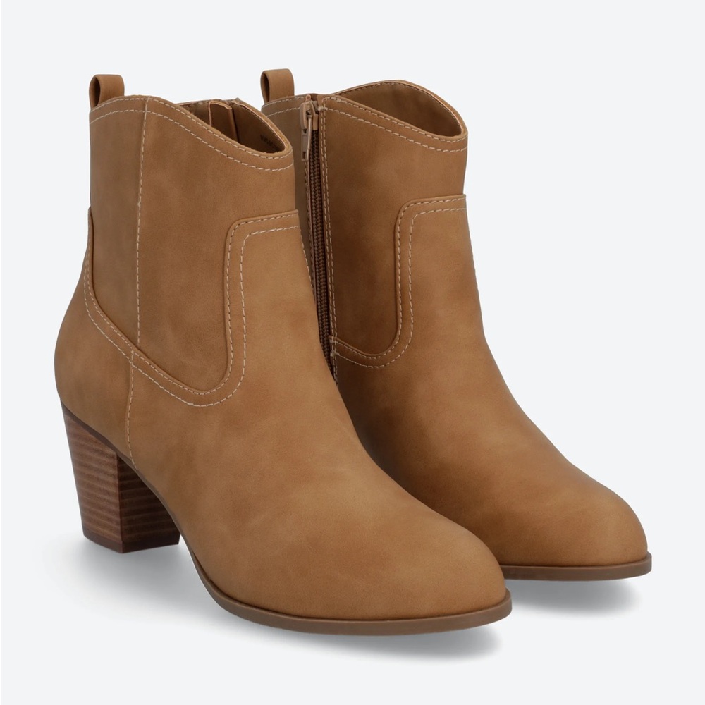 Dolce Vita Comodor Bootie - 6.5 - NWOT